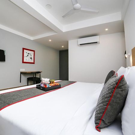 Townhouse Sohna Road 2 Hotel Gurgaon Eksteriør billede