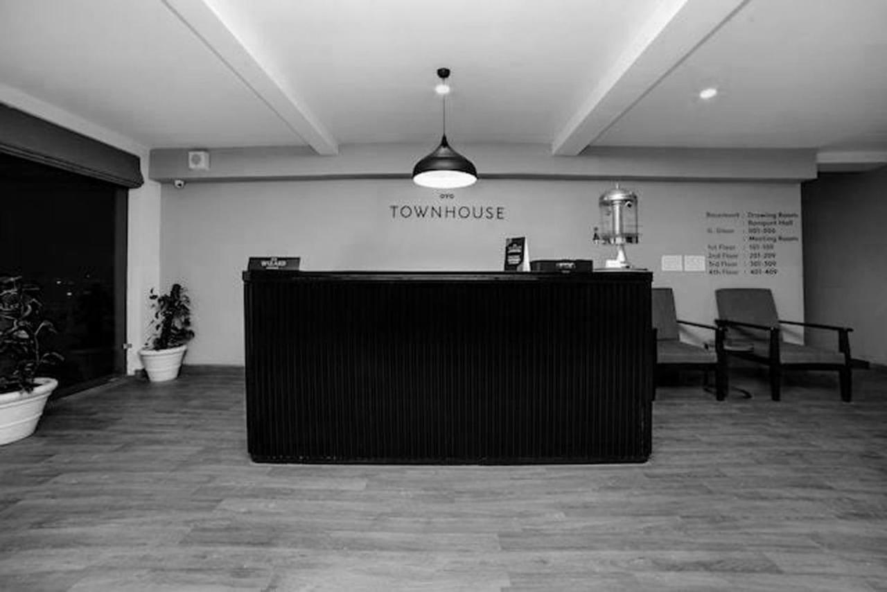 Townhouse Sohna Road 2 Hotel Gurgaon Eksteriør billede